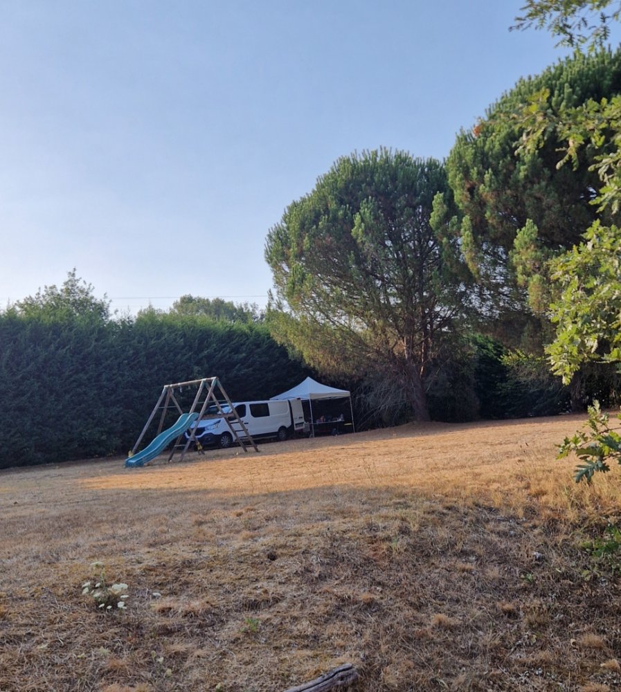 Aire camping-car � Marsaneix (24750) - Photo 2